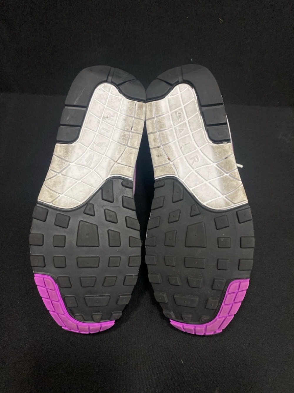 Nike Women’s Air Max Sneakers in Pink and Cream - Picture 5 of 8